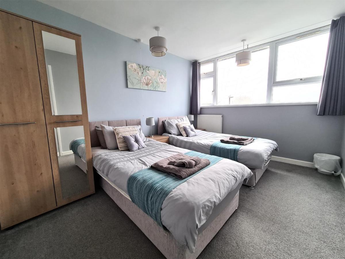 3 Bedroom Apartment Coventry - Hosted By Coventry Accommodation Екстериор снимка